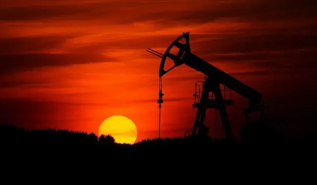 Petrol fiyatları İran’da geriliminin azalması umuduyla düştü