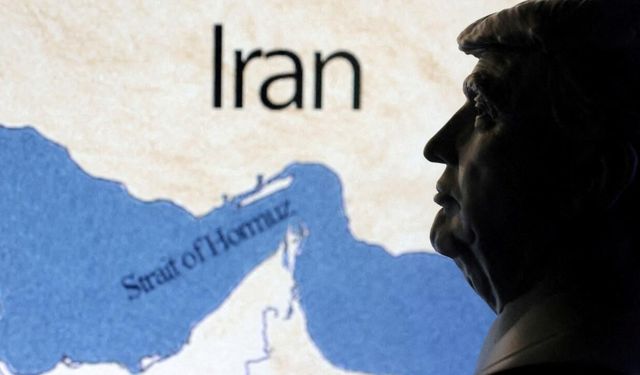 Trump'tan "İran Hürmüz Boğazı'nı kapatırsa ABD 20 kat daha sert karşılık verecek" tehdidi