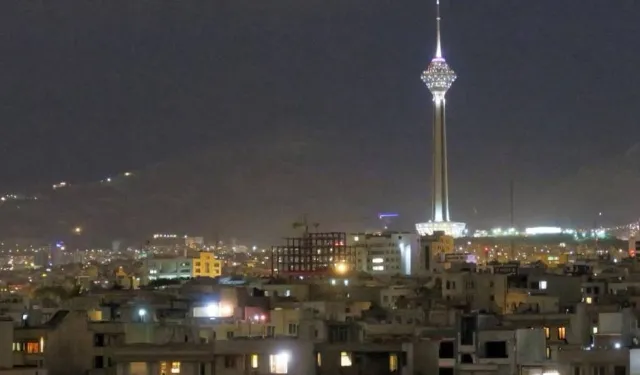 Tahran'a zehirli yağmur yağıyor