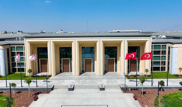 Cumhurbaşkanı Erhürman sendika temsilcileriyle bir araya geldi