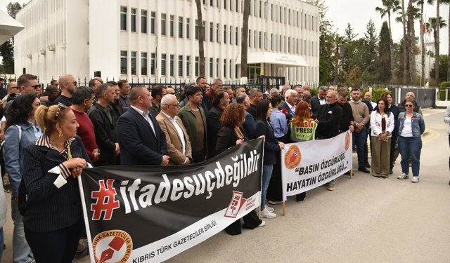 Medya ve gazetecilerin hesaplarına yönelik saldırılara protesto