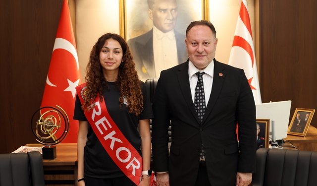 Öztürkler: Ada Kafa, Kıbrıs Türk gençliğine ilham veriyor