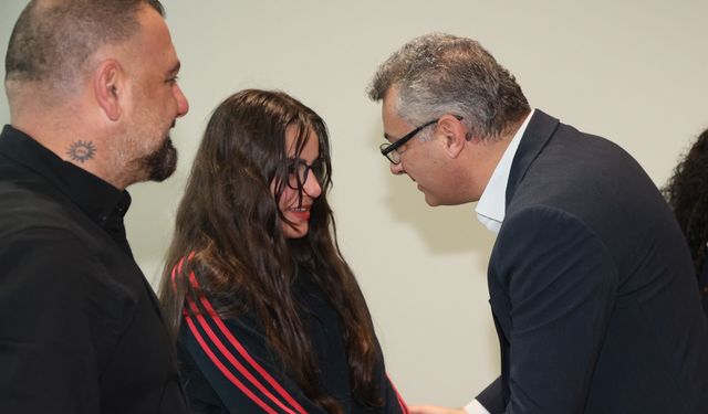 Cumhurbaşkanı Erhürman ÖZEV Özel Eğitim Vakfı heyetini kabul etti