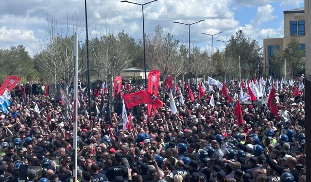 Sendikaların yarınki genel grevi askıya alındı!