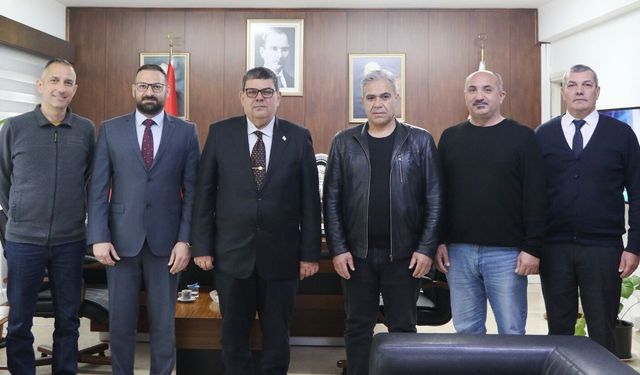 Maliye Bakanı Dr. Berova, KKTC Fırın Ve Unlu Mamuller Derneği heyetini kabul etti
