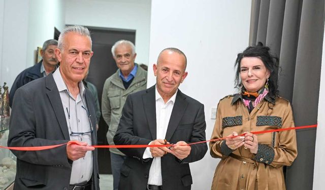 “İnsanın Anlam Arayışından Fragmanlar” Gönyeli’de Sanatseverlerle Buluştu