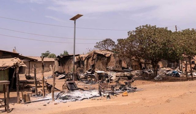 Nijerya'da ordu “yanlışlıkla” pazar yerini bombaladı: 56 sivil öldü