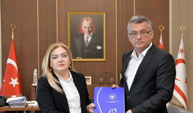 Ombudsman Varol, ikinci altı aylık raporu Erhürman’a sundu