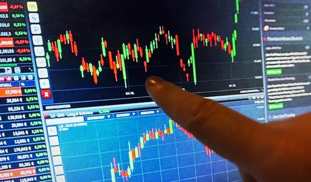 Piyasalara Hürmüz etkisi... Altın ve gümüş yükseldi, petrol düşüşe geçti!