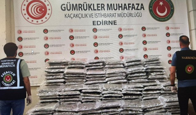 Gümrükler Muhafaza ekipleri, 420 kilo uyuşturucu ele geçirdi