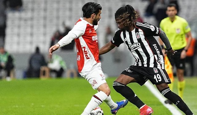 Dolmabahçe'de sessiz gece...