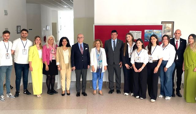 DAÜ’de Hemşirelik Haftası kutlandı