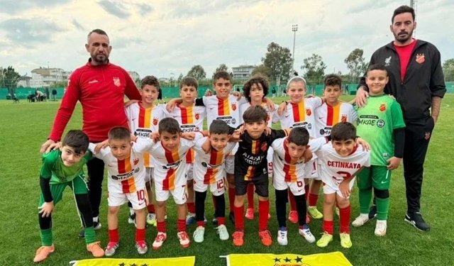 Çetinkaya Urcan Vangöl Akademi Antalya’da namağlup şampiyon!