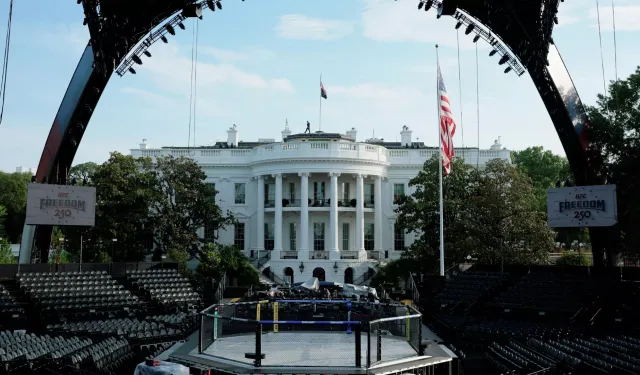Beyaz Saray'da sıra dışı gece: Trump 80'inci doğum gününü kafes dövüşleriyle kutlayacak