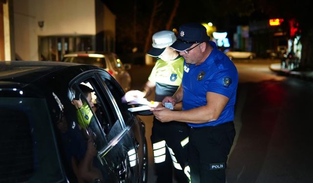 Polis’ten Üç Bölgede Eş Zamanlı Denetim