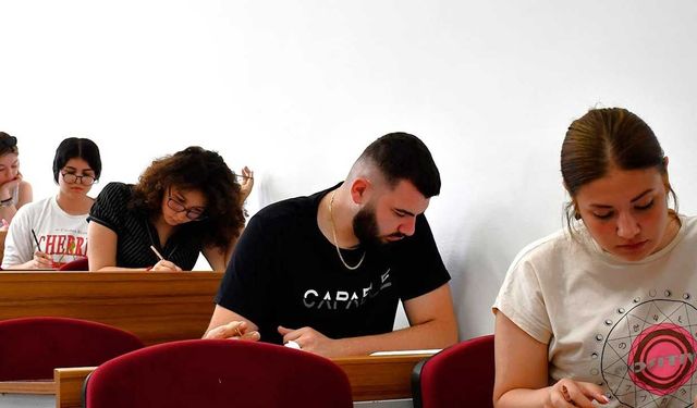 DAÜ giriş ve burs sınavı yapıldı