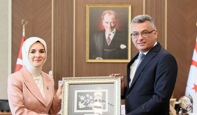Cumhurbaşkanı Erhürman, TC Aile ve Sosyal Hizmetler Bakanı Göktaş’ı Kabul Etti