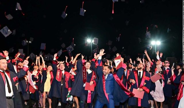 Yakın Doğu Üniversitesi, 2,613 Mezununu Dört Gün Süren Şölenle Uğurladı