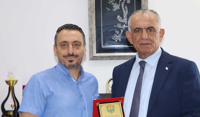 Çavuşoğlu: Öğrencilerimizi sporla buluşturan çalışmaları desteklemeye devam edeceğiz