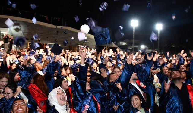 DAÜ 2025-2026 Akademik Yılı Bahar Dönemi Mezuniyet Töreni yapıldı