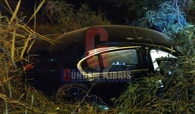 Direksiyon Hakimiyetini Kaybeden Sürücü Hastanelik Oldu