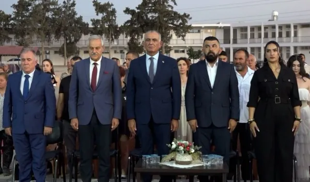 Güçlendirme çalışmaları tamamlanan Cumhuriyet Lisesi yeniden eğitime kazandırıldı