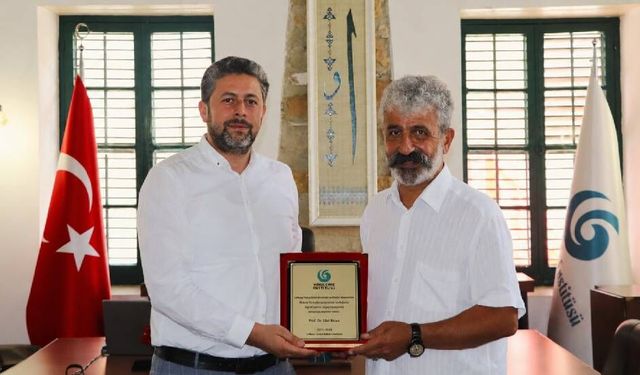 Lefkoşa Yunus Emre Enstitüsü, 32 haftalık “Akdeniz Söyleşileri” dizisini tamamladı