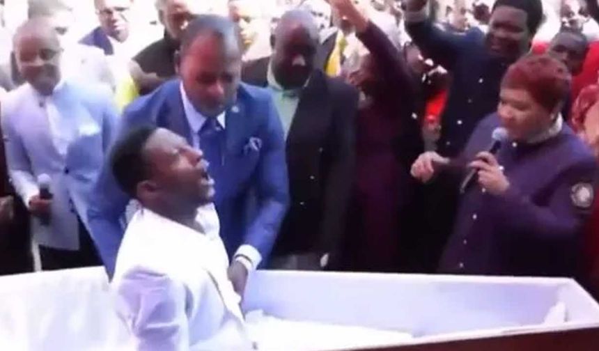 Tabutta yatan ölü adamı böyle diriltti