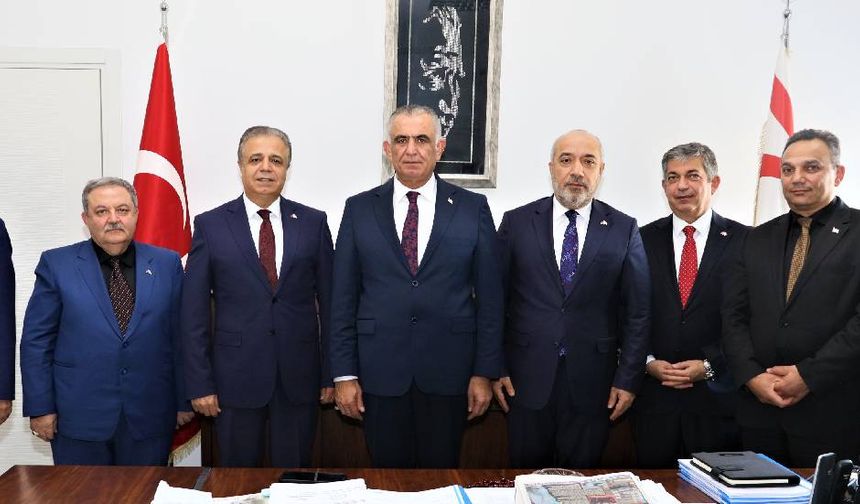 Bakan Çavuşoğlu, Uluslararası Üniversiteler Konseyi heyetini kabul etti