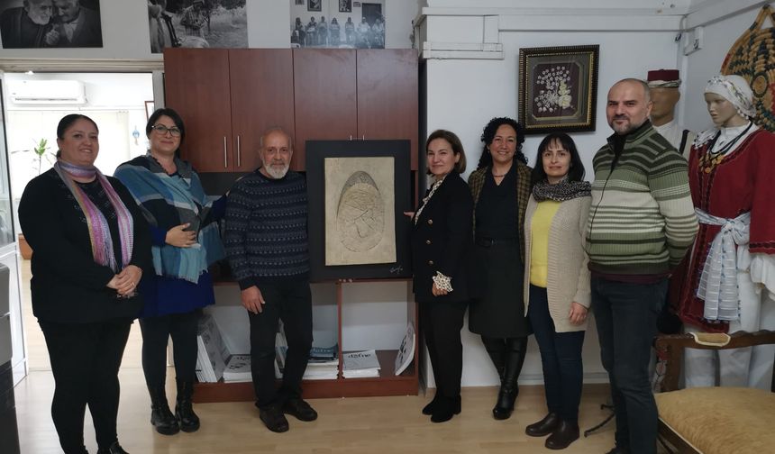 Kültür Dairesi iki sanatçının eserini Kültür Dairesi Sanat Koleksiyonuna kazandırdı