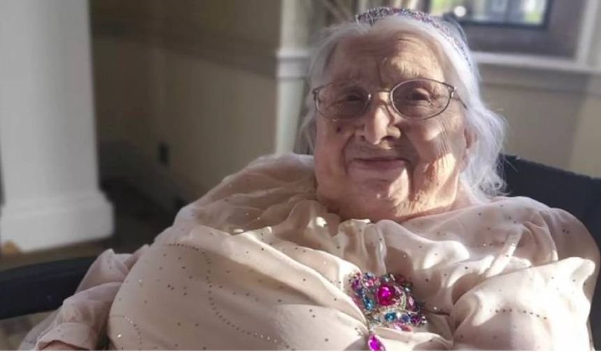100 yaşına giren İngiliz kadın uzun yaşamın sırrını verdi