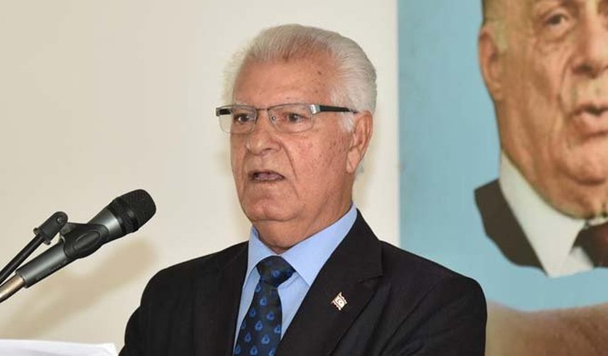 Bayar: EOKA teröristtir