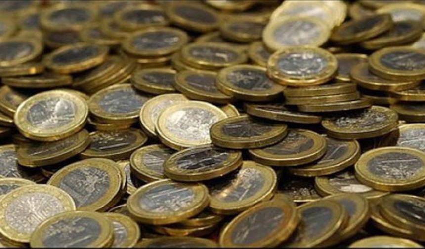 500 Euro’luk cezayı madeni paralarla ödemeye kalkıştı