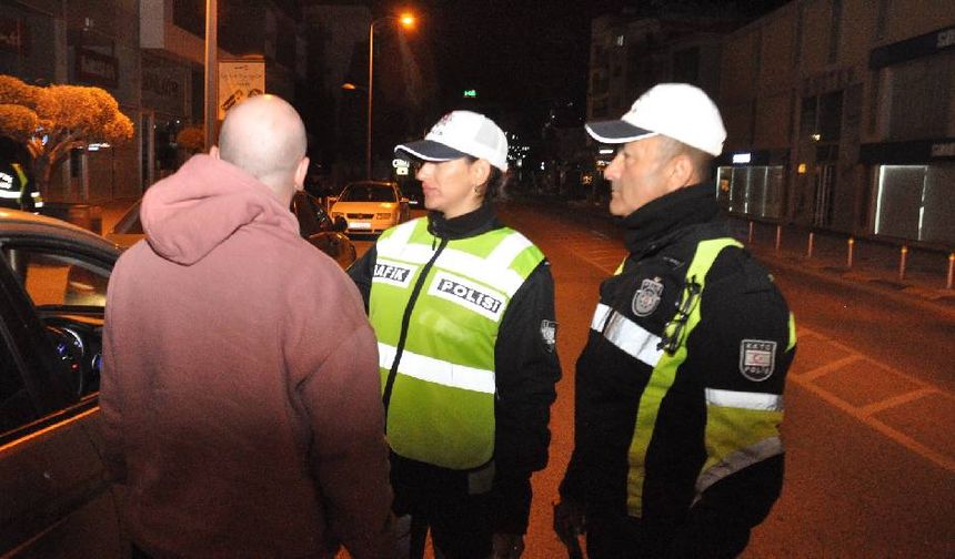 Ülke Genelindeki Trafik Denetimlerinde 12 Alkollü Sürücü Rapor Edildi