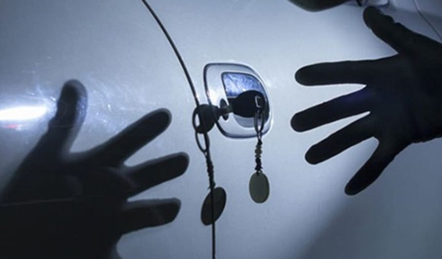 Girne’de Araçlardan Hırsızlık: Zanlının Bir Olayla Daha Bağlantısı Tespit Edildi