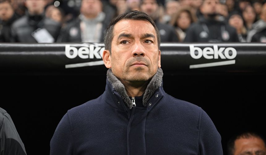 Beşiktaş'ta Giovanni van Bronckhorst dönemi sona erdi