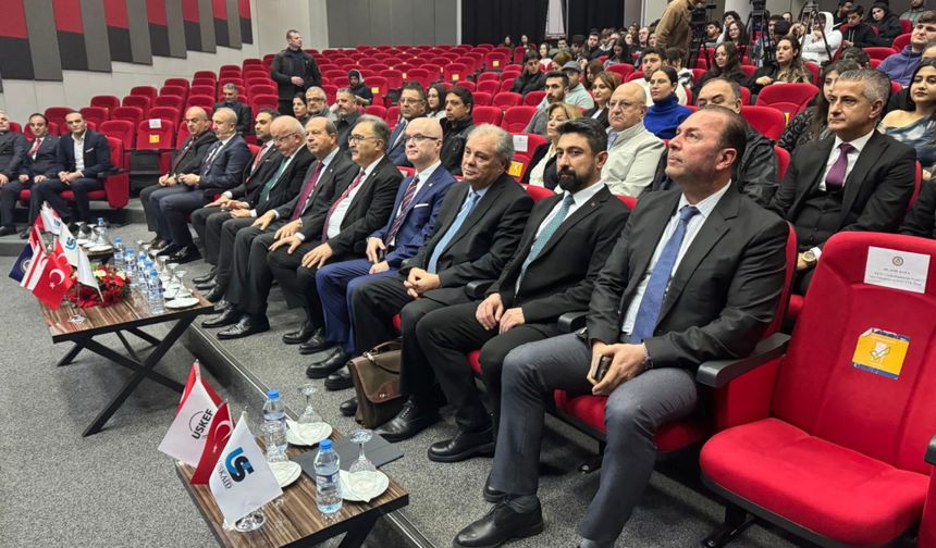 “Doğu Akdeniz’in Stratejik Önemi” sempozyumu başladı