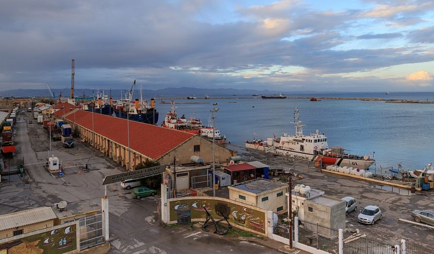 Gazimağusa Limanı’nda iş kazası: 28 yaşındaki işçi yaralandı!