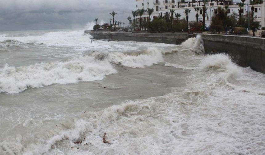Meteoroloji Dairesi'nden "7" kuvvetinde rüzgar uyarısı