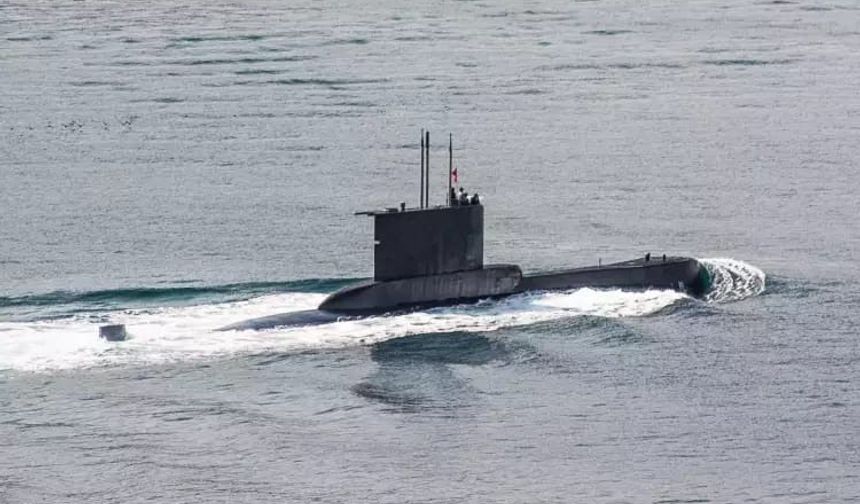Türk Deniz Kuvvetleri Komutanlığı'na bağlı denizaltıdan KKTC'ye ziyaret
