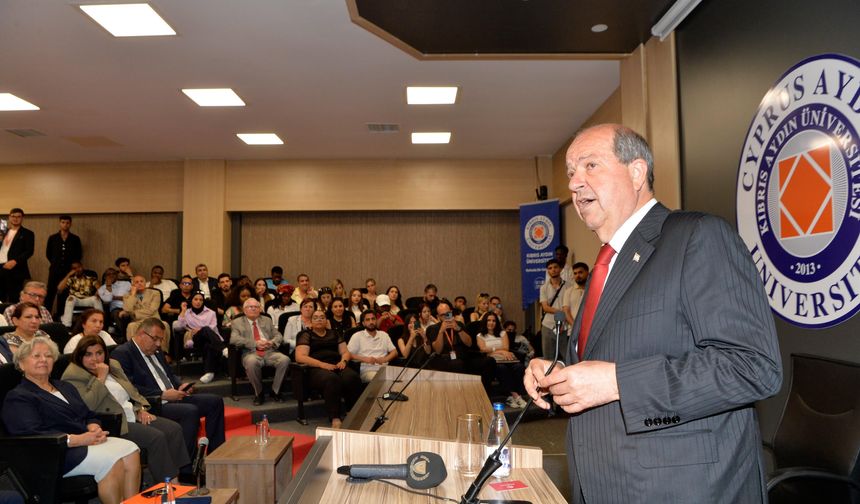 Cumhurbaşkanı Tatar, Kıbrıs Aydın Üniversitesi’ni ziyaret etti