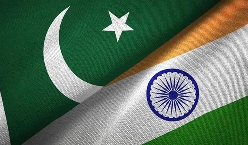 Hindistan, Pakistan'a füze saldırısı düzenledi