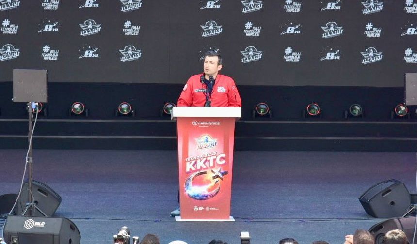 Bayraktar: TEKNOFEST yalnızca bir teknoloji yarışması değil, bir milletin uyanış hikayesidir