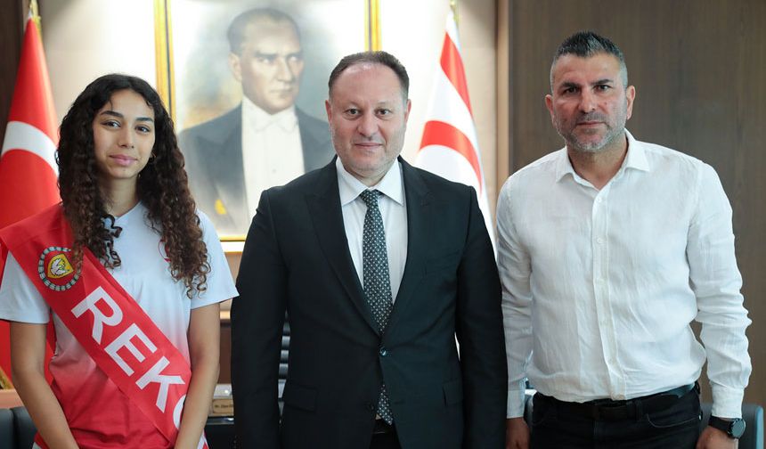 Öztürkler: “Gençlerimiz haksız izolasyonlara rağmen başarılarıyla örnek oluyor”
