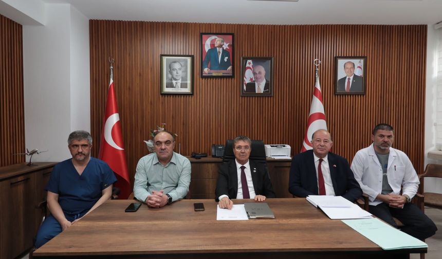 Üstel, TEKNOFEST’te yaralanan vatandaşların sağlık durumları hakkında bilgi aldı