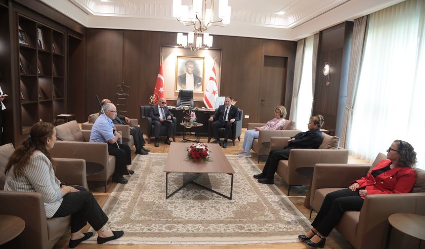 Meclis Başkanı Öztürkler, Engelliler Federasyonu’nu kabul etti