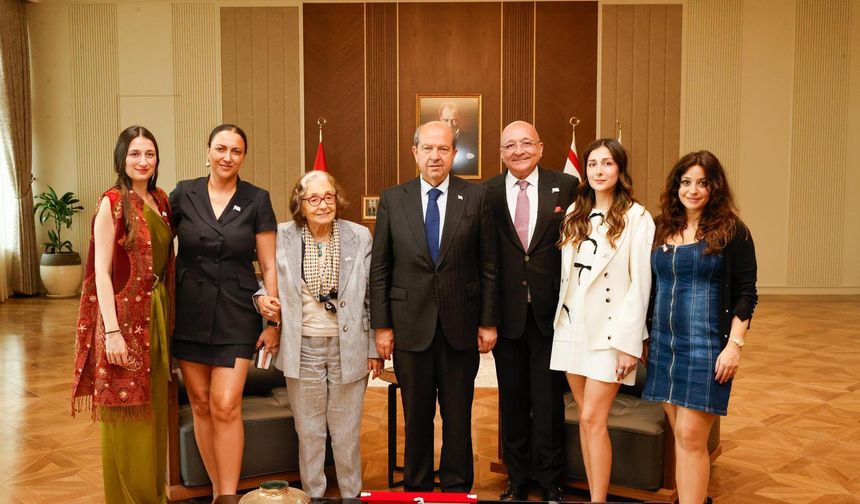 Tatar, Yazar Gülten Dayıoğlu’nu kabul etti
