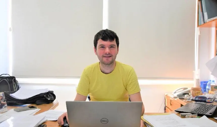 DAÜ’lü Doç. Dr. Arran Fernandez, uluslararası bilim dergilerinde Editör Yardımcısı oldu