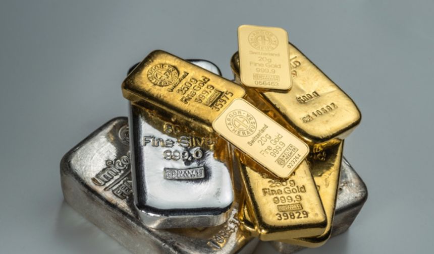 Altın rekor seviyeye yakın, gümüş ise rekor kırdı