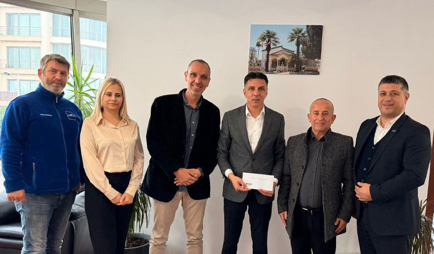 Tayf LTD. ve Marshall Boyaları’ndan Gönyeli Alayköy Belediyesi’ne 1650 litre boya bağışı